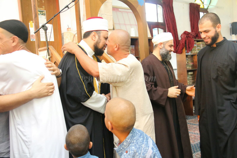  بالفيديو: جموع غفيرة تُؤدي صلاة عيد الأضحى المبارك في مسجد حسن بك بيافا